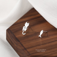 S925纯银创意简约可爱灵动小猫咪耳钉小巧小鱼不对称耳环森系少女送女朋友老婆情人节七夕生日礼物