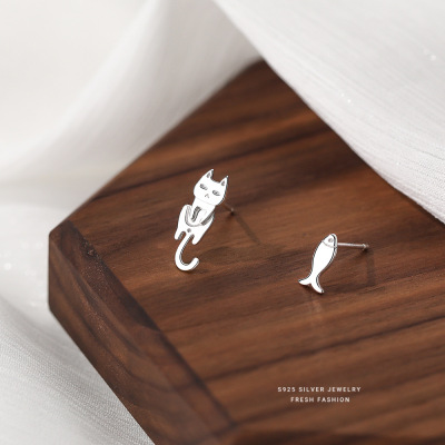 S925纯银创意简约可爱灵动小猫咪耳钉小巧小鱼不对称耳环森系少女送女朋友老婆情人节七夕生日礼物