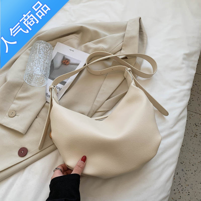 休闲大容量单肩斜挎饺子包夏天夏季慵懒风包包女包2021新款潮女斜挎包