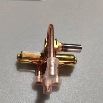 帮客材配 全新原装 倍科 KFR- 35GW/SA1 SC1 四通阀三花 SHF-3H-12U-P-AGL 收前务必验货