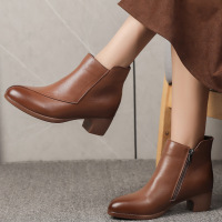 真皮圆头粗跟马丁靴秋冬新款中跟百搭复古加绒棉侧拉链单靴女