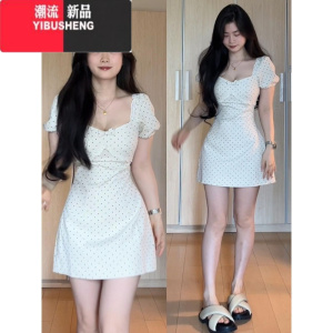 YIBUSHENG大码女装法式方领泡泡袖波点小个子连衣裙季新款少女感修身短裙