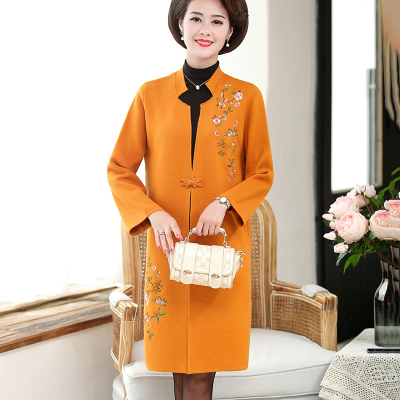 语娄妈妈春装大码毛衣外套外搭中老年人针织衫高贵中年妇女开衫中长款2021大码女装