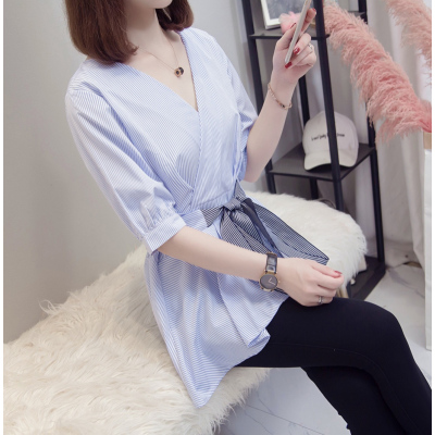 恋名媛大码女装夏季新款胖妹妹t恤条纹显瘦衬衫遮肚荷叶边v领收腰上衣潮大码女装