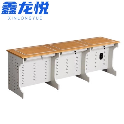鑫龙悦电脑桌三人位张