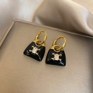 黑色字母包包耳圈耳环女轻奢高级感小众设计复古秋冬耳扣耳饰品送女朋友老婆情人节七夕生日礼物 黑色包包耳环