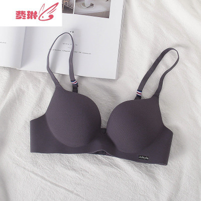 一片式无痕收副乳防下垂小胸聚拢内衣无钢圈文胸内裤舒适套装女士费琳