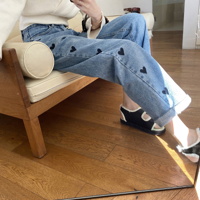 广赫网红刺绣爱心牛仔裤女春装新款韩版宽松显瘦休闲直筒阔腿长裤高腰牛仔裤