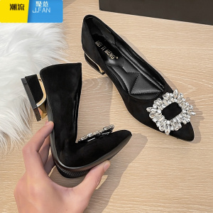 聚范法式单鞋女粗跟2024新款气质尖头绒面水晶方扣工作鞋女软底不累脚