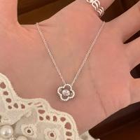 锆石四叶草吊坠项链女配饰轻奢小众高级感锁骨链颈链2025新款送女朋友老婆情人节七夕生日礼物