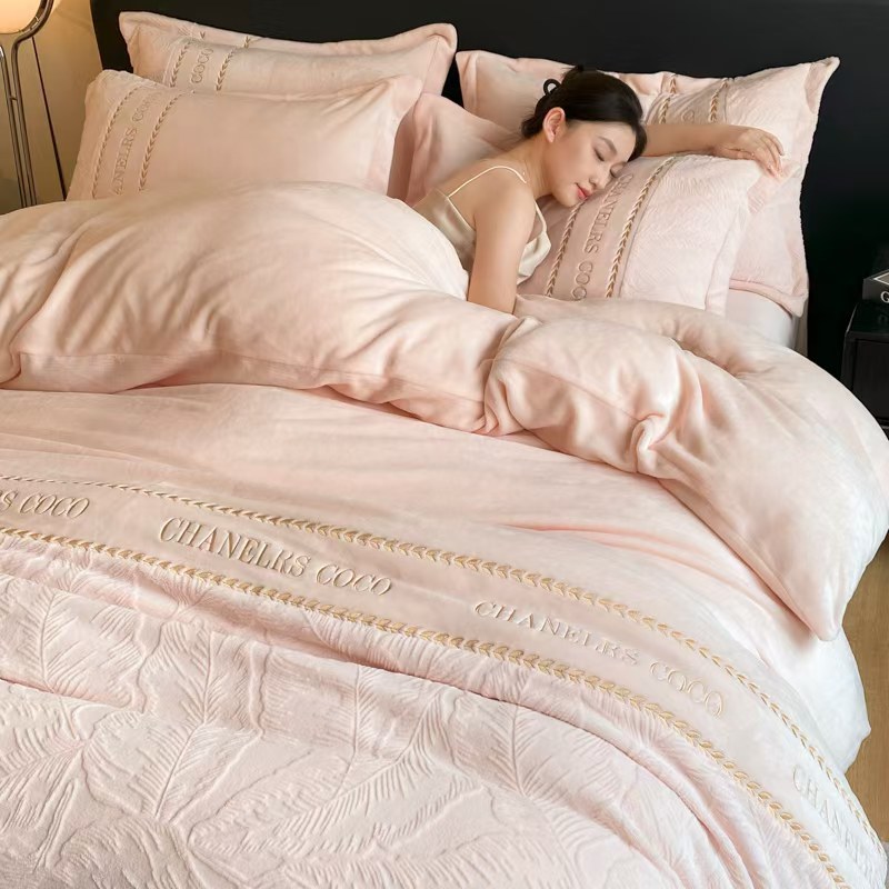 A类母婴级加厚花牛奶绒床上四件套秋冬季高级感保暖三4件套被套