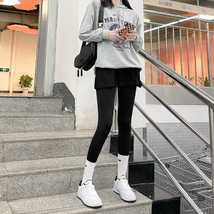 小屁帘下摆女春秋季内搭打底裙叠穿卫衣假裙遮屁股神器黑色半身裙