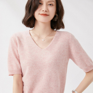 春秋季中袖非羊毛针织短袖上衣女新款气质V领修身五分袖打底衫潮