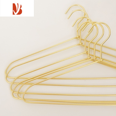 三维工匠无印金色铝衣架太空铝合金晾衣撑轻巧金属衣挂简约干湿家用