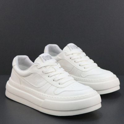 2026春季新款真皮男鞋厚底轻便小白鞋时尚休闲板鞋男