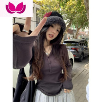 七斓甜心欲妹~纽扣V领百搭显瘦长袖T恤女修身短款辣妹打底上衣