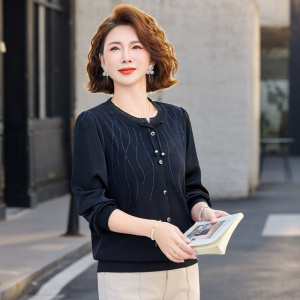 2026年女装洋气妈妈装T恤衫时尚女中老年人上衣女中年小衫女长袖
