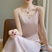 新款气质胸缎面吊带裙子V领礼服连衣裙内搭长裙修身光泽有垂感