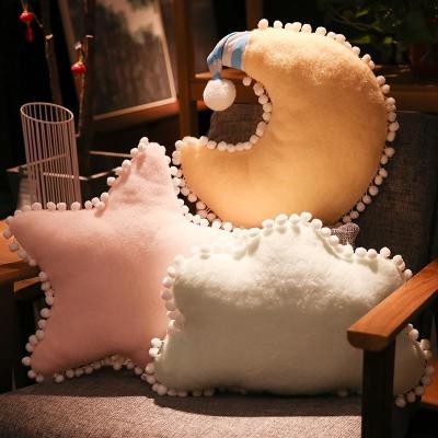 家柏饰(CORATED)沙发抱枕爱心靠垫床头皇冠靠枕飘窗客厅装饰少女心款