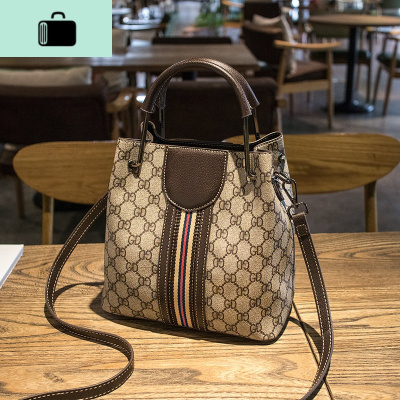 新款女包2020春夏水桶斜挎包洋气时尚单肩包大容量百搭手提包包潮NEW LAKE 灰色女斜挎包