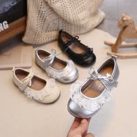 女宝宝2026年春季新款学步鞋蕾丝蝴蝶结装饰公主鞋洋气软底小皮鞋