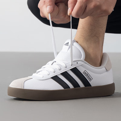 阿迪达斯(adidas)男鞋新款运动鞋轻便耐磨低帮复古板鞋时尚潮流休闲鞋ID6285 ZP