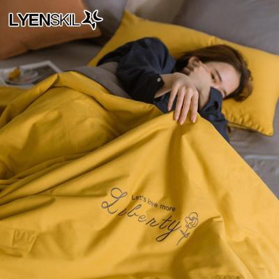 美帮汇北欧色绣花全棉夏被素色空调夏凉被可机洗儿童单双人夏季薄被子