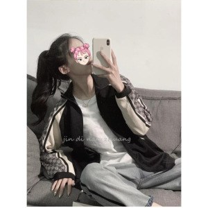 迪鲁奥（DILUAO)春秋格子外套女宽松ins运动棒球服BF嘻哈风休闲黑 卡其色条纹上衣 M