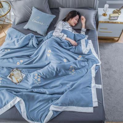 美帮汇夏季儿童夏被空调被芯薄款夏凉被子单双人宿舍学生太空被可机洗