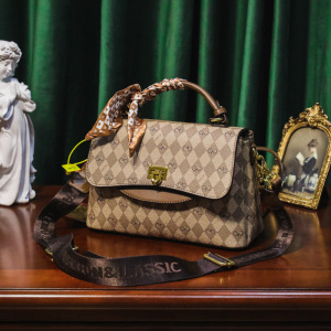 Ceba包包女大容量新款简约斜挎包时尚轻奢手提小方包大气单肩包