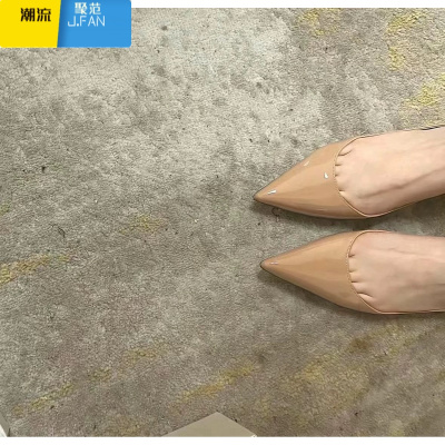 聚范阿豆家~超火2024法式气质尖头平底鞋女漆皮裸色红底浅口百搭单鞋