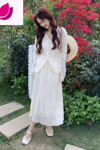 七斓法式蕾丝钩花开衫上衣套装女春季新款高腰中长款半身裙套裙子