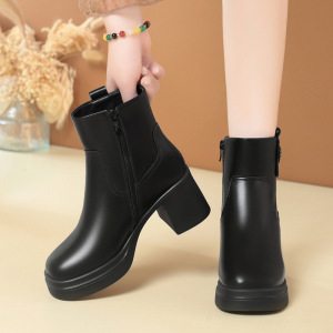 年新款粗跟复古切尔西靴子显瘦短筒马丁靴