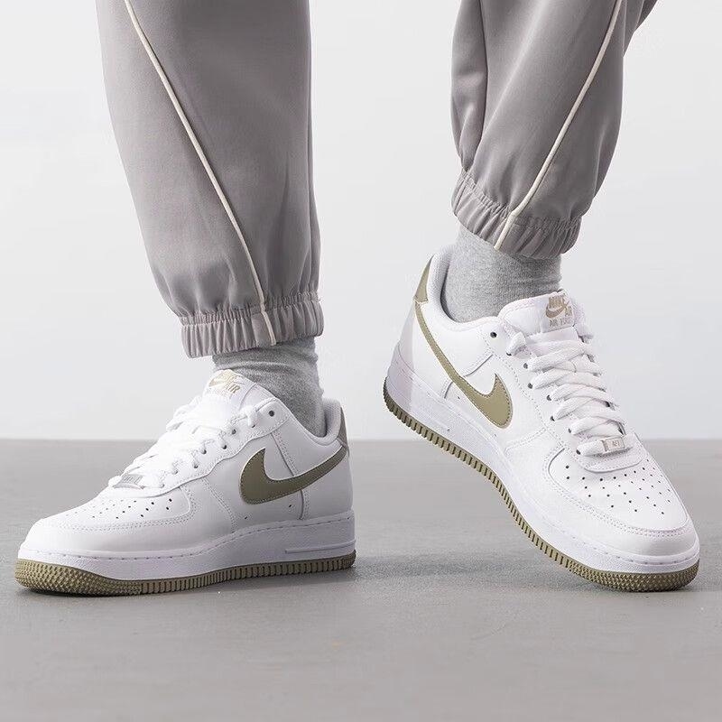 NIKE/耐克男鞋 新款舒适耐磨百搭运动休闲鞋 FJ4146-110 C