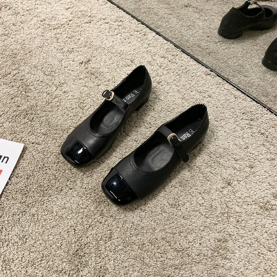 伊努特小皮鞋女2021年新款日系春季百搭方头粗跟拼色英伦风学生玛丽珍鞋