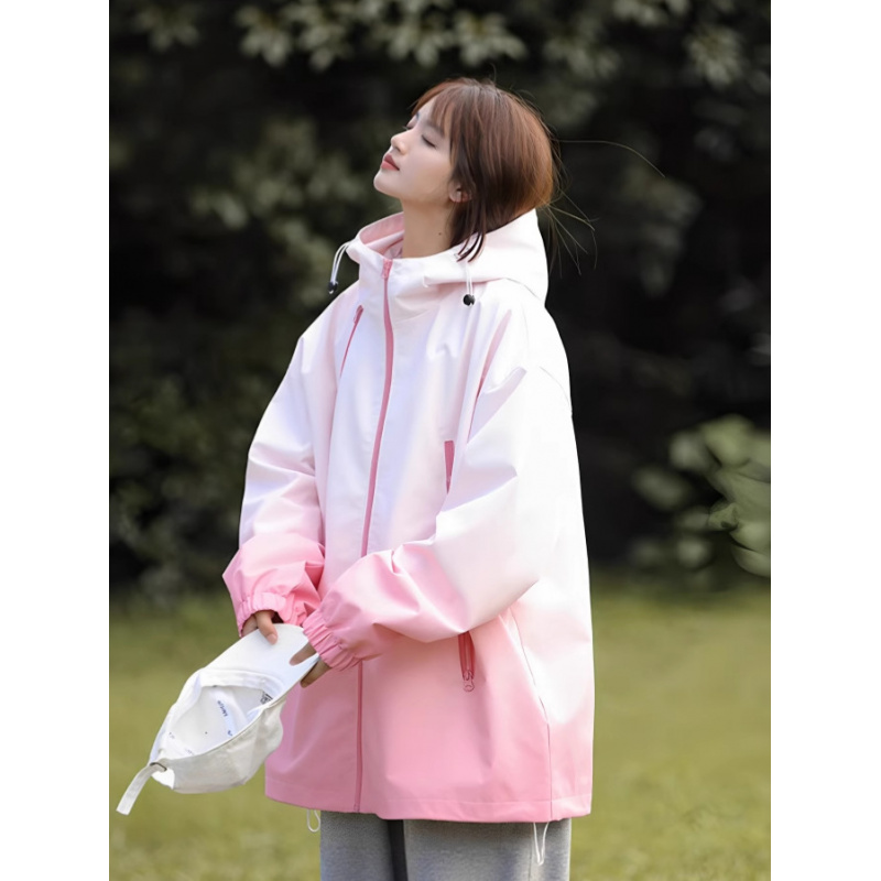 年春秋季渐变色户外防风男女情侣款冲锋衣运动休闲夹克外套