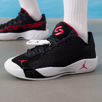 耐克(NIKE)男鞋新款运动鞋JORDAN LUKA 77 PF缓震舒适训练篮球鞋 IF1611-001 ZP