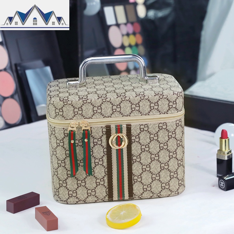 多功能化妆包大容量女便携网红韩国化妆品收纳盒层小号简约箱手提 三维工匠收纳包