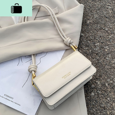 高级感洋气质感包包女2020新款潮韩版百搭单肩斜挎时尚休闲小方包NEW LAKE女斜挎包