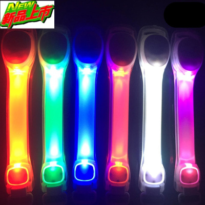 新款led夜跑灯发光臂带灯红绿警示灯荧光夜跑装备安全骑行信号灯臂灯+两备用电池（颜色备注）