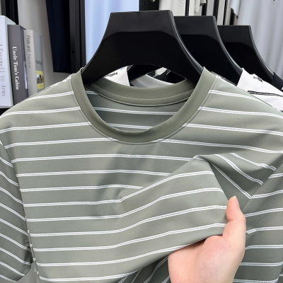 春夏新款男士短袖T恤简约圆领青年休闲条纹透气舒适薄款男装