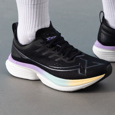 特步女款跑步鞋875218110031-11/双