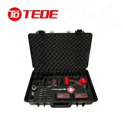 TEDE 锂电电扳手 YD-5589X 30件套 两电一充 空载:0-3200转/分 冲击频率:0-3800转/分