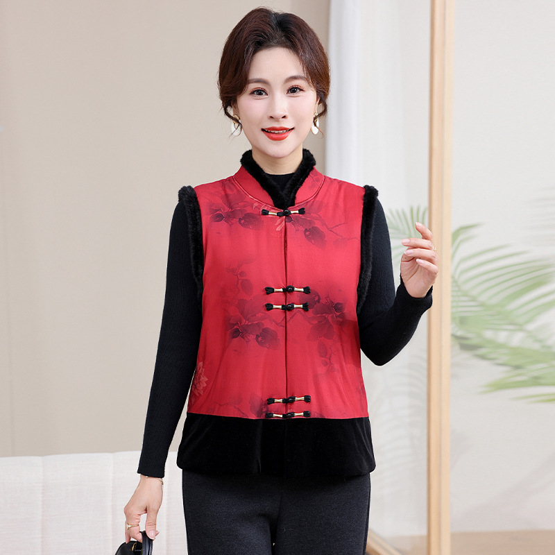 中式复古妈妈装马甲外套时尚洋气中老年棉衣马夹大码加绒女装60岁