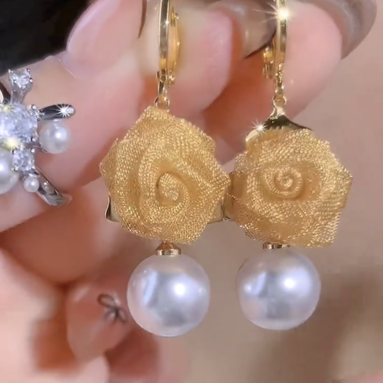 气质金色玫瑰花珍珠流苏耳环耳扣女小众设计感耳坠2025年新款耳饰