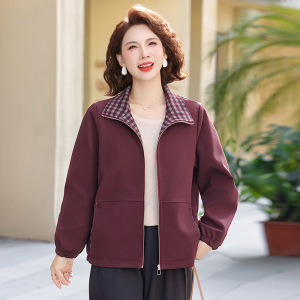 新款中老年春季洋气妈妈外套时尚女大码休闲衣服40-60岁中年装女