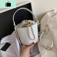 网红小包包洋气女包2020新款潮时尚百搭链条斜挎包女士手提水桶包NEW LAKE女士单肩包