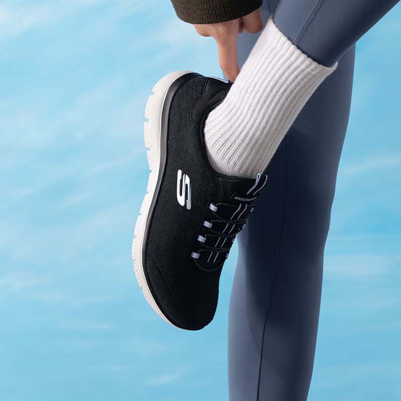 斯凯奇女款休闲健步鞋150257/BKBL-9双