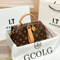 欧美时尚女士经典老花女包2026新款高级感时尚洋气手提波士顿质感斜挎单肩小方包