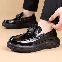 2026新款轻便软底休闲商务皮鞋套脚男鞋新款百搭透气一脚蹬鞋子男